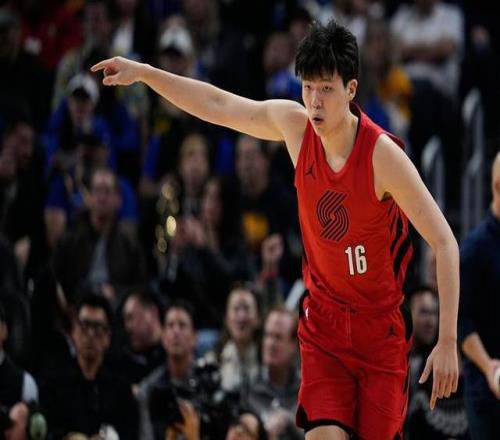 畅游足球盛,尽览德乙英,冠荷甲精彩,开云体育,开云体育官网,开云体育app,开云体育app下载