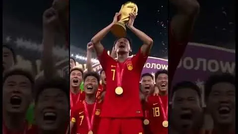 “什琴斯尼歐洲杯三連冠首戰遭遇紅牌、傷痛與失誤困境”